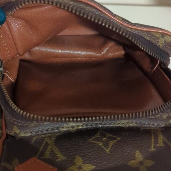 Authentic Louis Vuitton Monogram Amazone Crossbody Bag Old Model 3231L **DAMAGED - Picture 7 of 13
